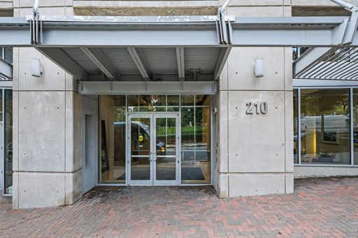 Uptown Condo with Balcony & City Views! – photo 1