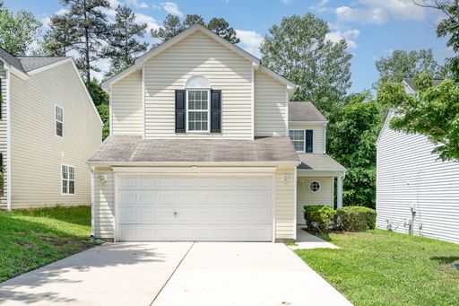 Spacious 3-Bedroom Home with 2-Car Garage in Catawba River Place – photo 1