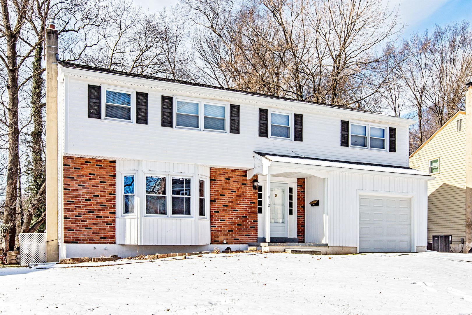 Claymont House: 812 Parkside Blvd