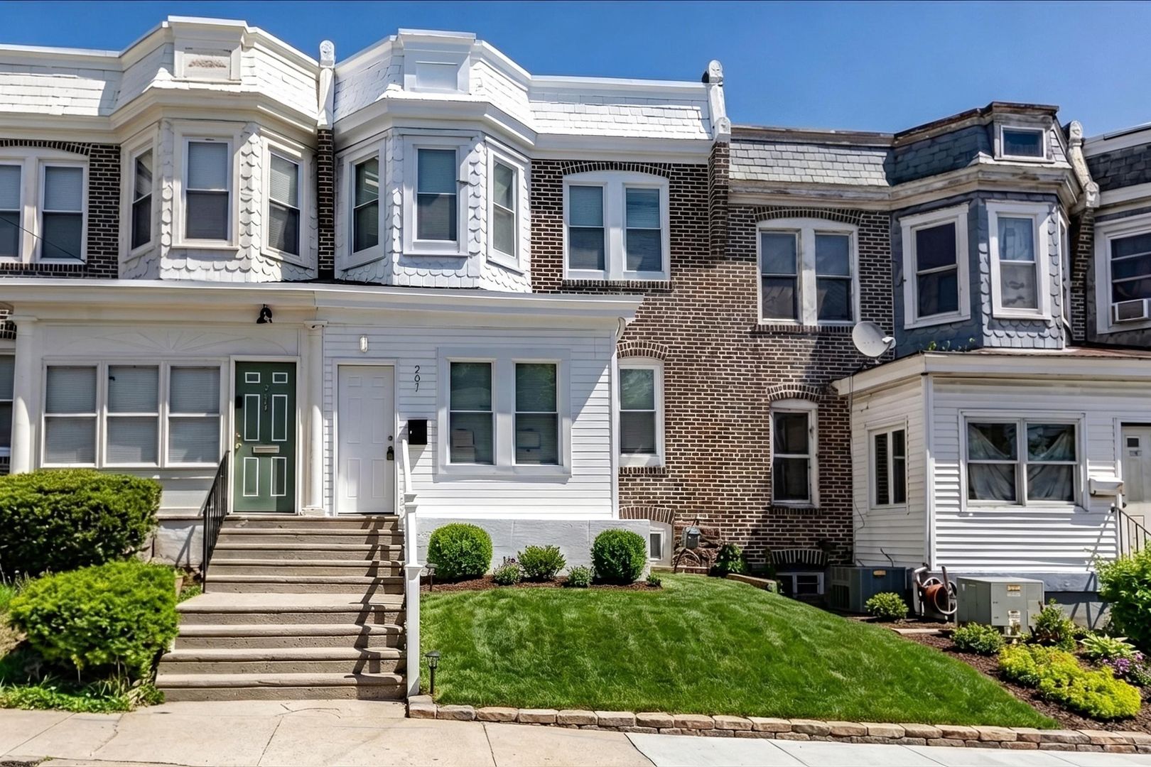 Wilmington House: 207 E 25th St.