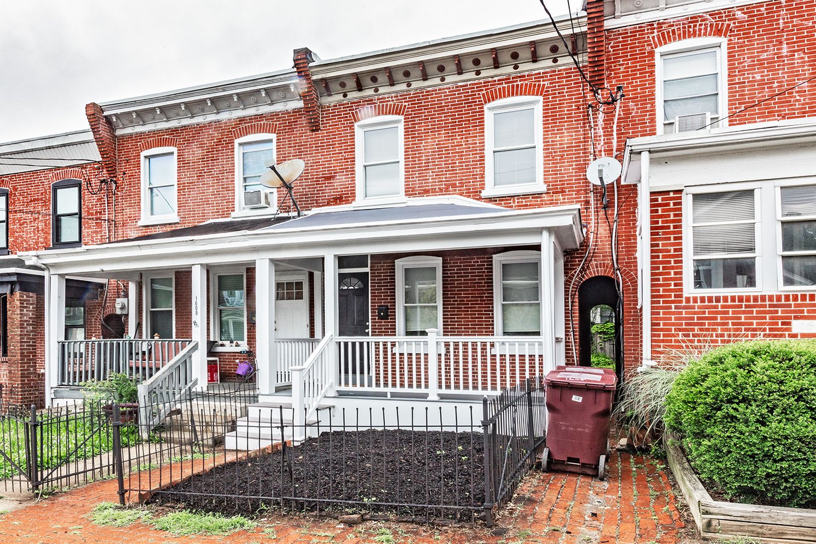 Wilmington House: 1607 Howland Street