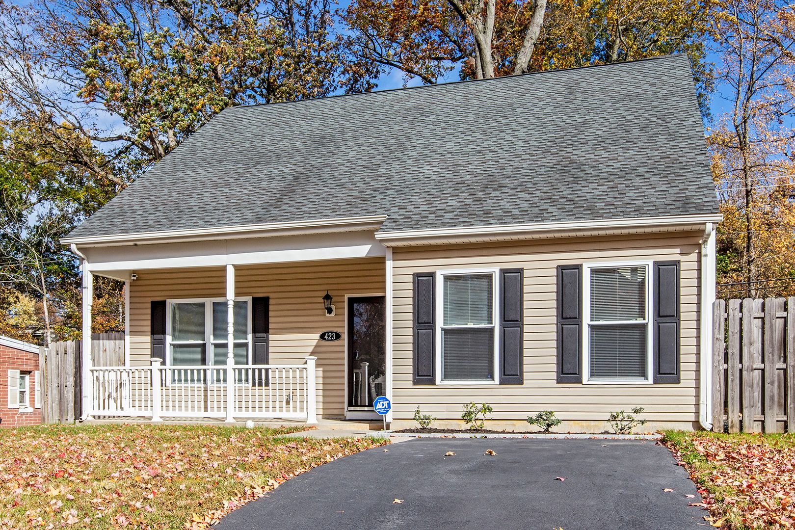 Wilmington House: 423 Carver Dr