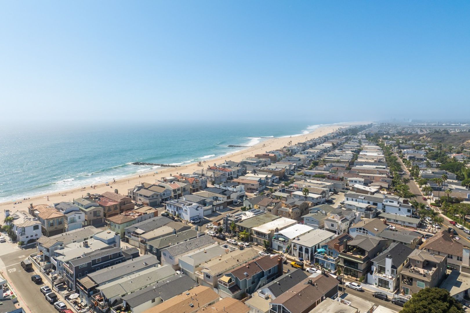 Newport Beach Apartment: 119 46th St