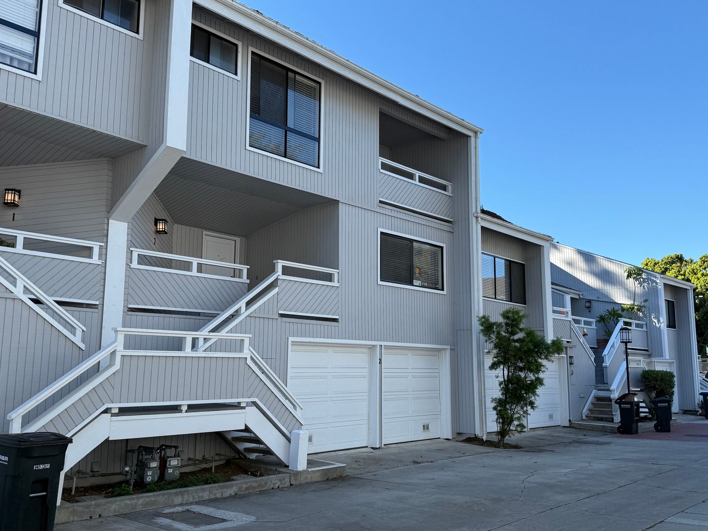 Newport Beach House: 2 Goodwill Ct