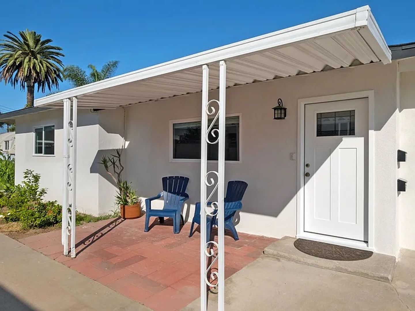 Costa Mesa House: 246 Camellia Lane