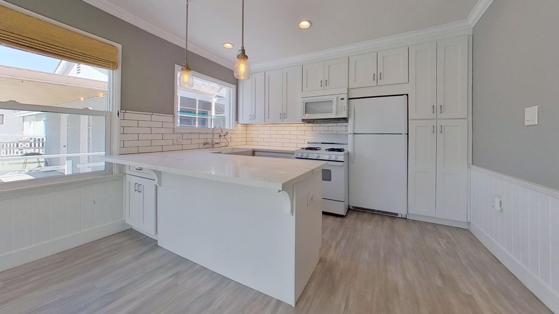 Newport Beach Apartment: 1609 E Balboa Blvd