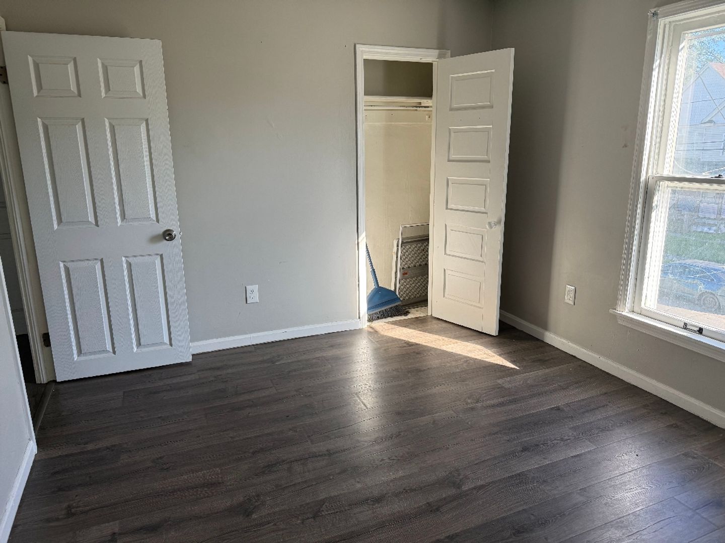 Lorain Apartment: 1053 Washington Ave.