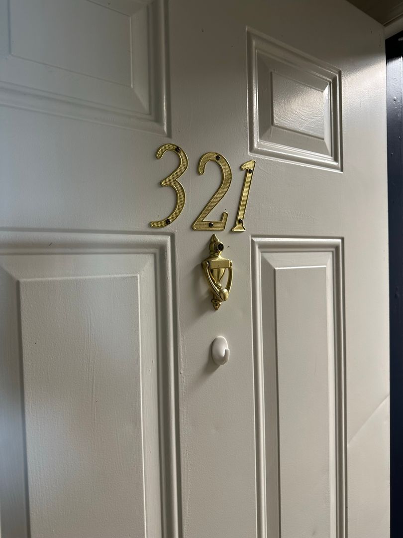 Rawlins Apartment: 1411 Edinburgh