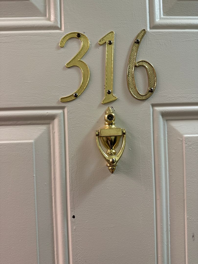 Rawlins Apartment: 1411 Edinburgh