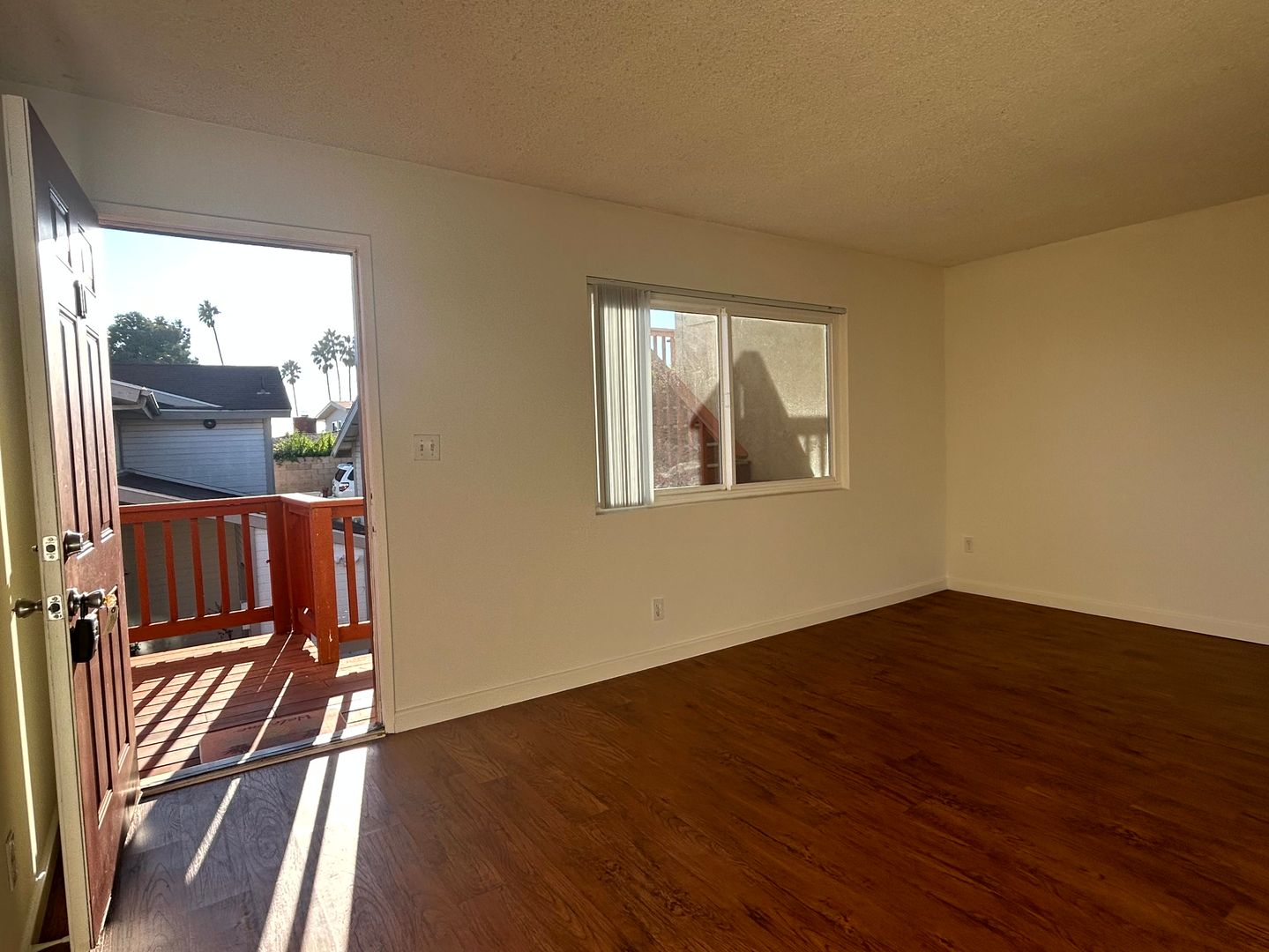 SAN CLEMENTE Apartment: 231 AVENIDA MONTEREY