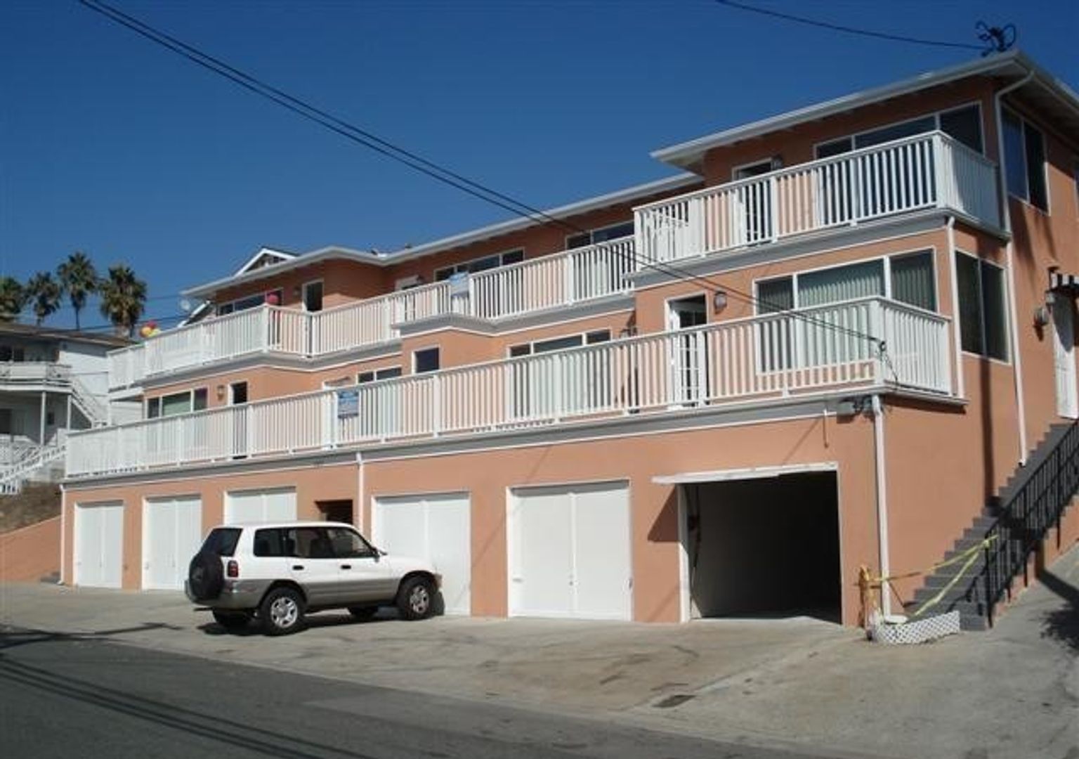 San Clemente Apartment: 2617 Calle Del Comercio
