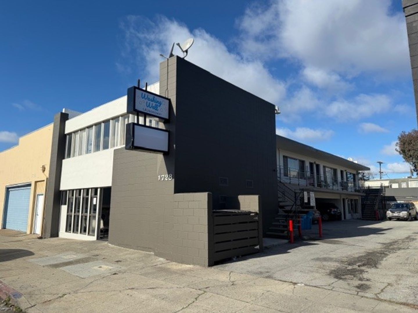 Redwood City Apartment: 1728 Broadway