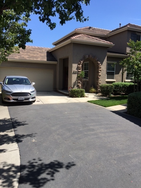 Lincoln House: 1393 Landmark Circle