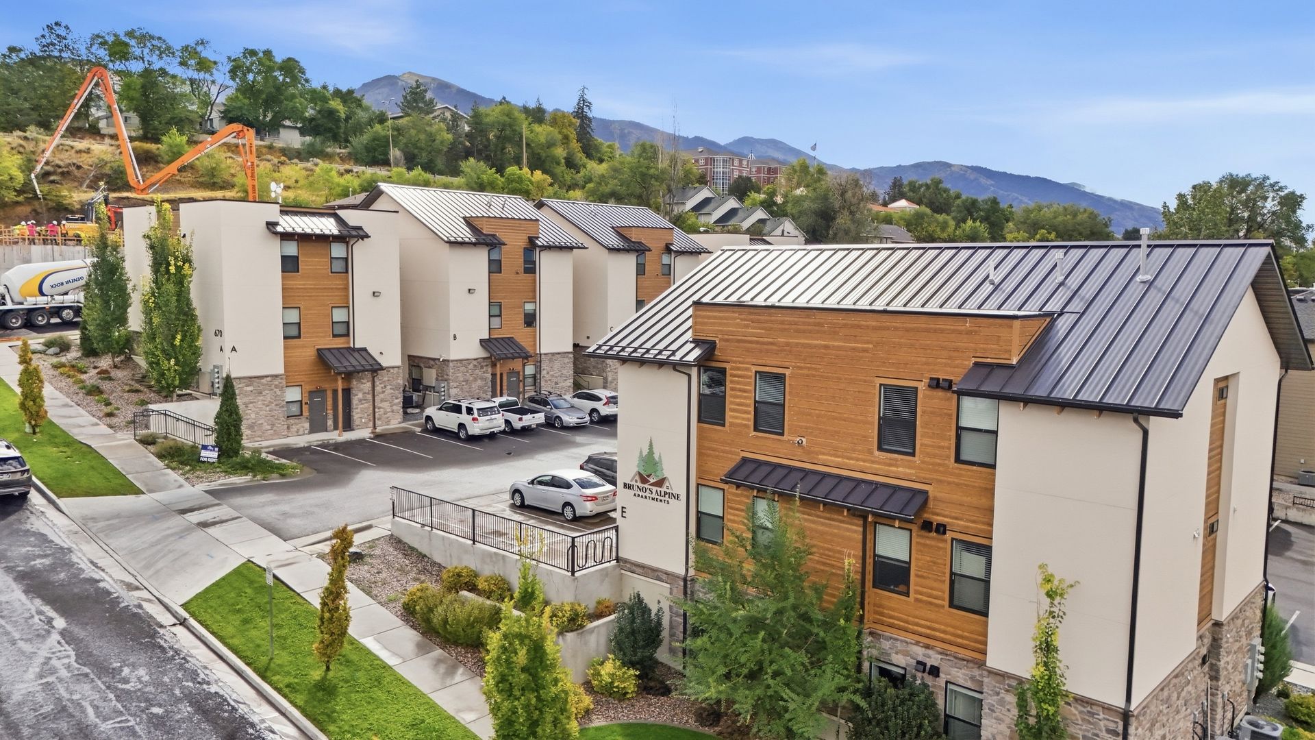 Bruno's Alpine Apartments 31 of 33