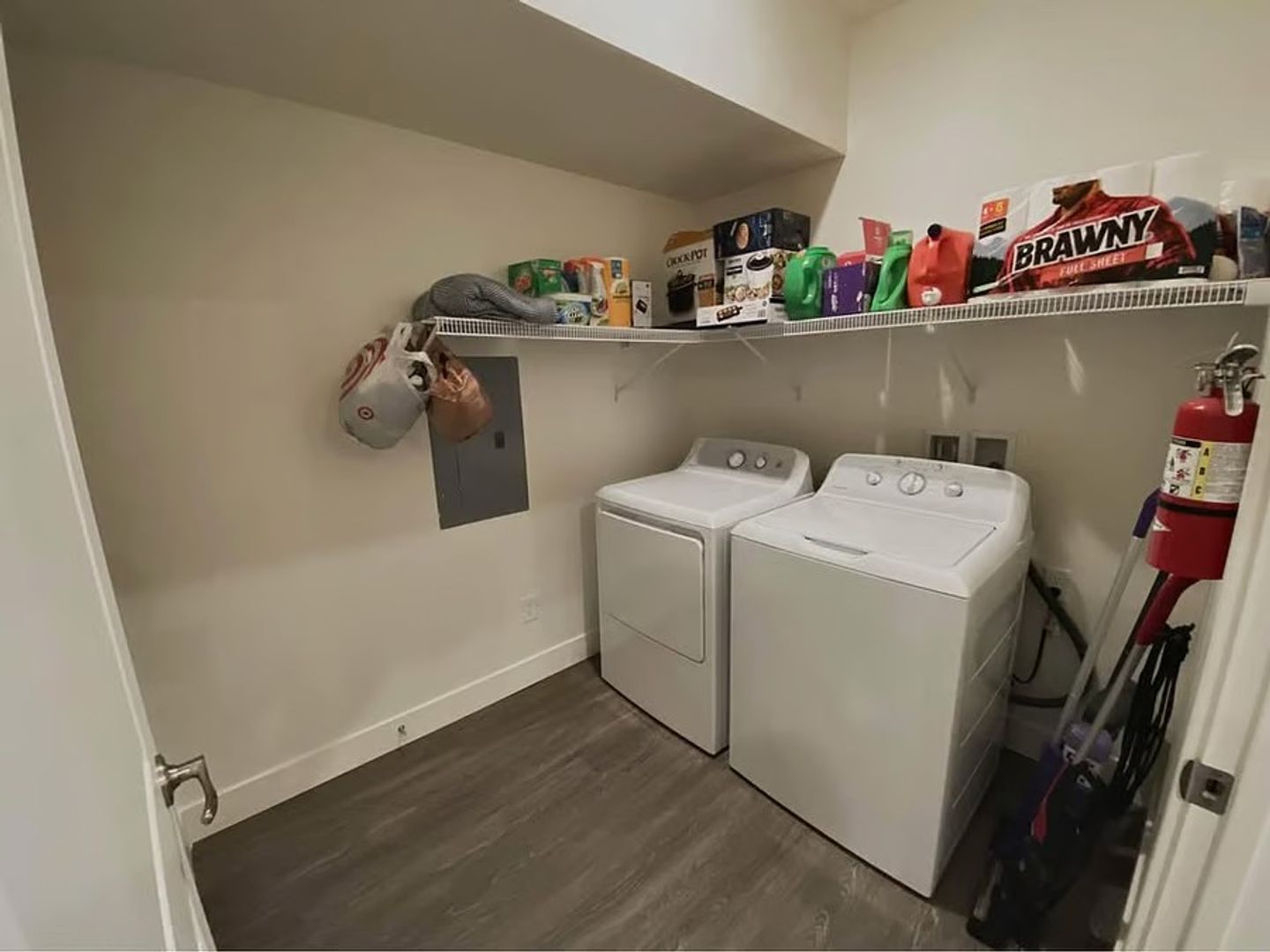 Modern, Furnished 4 BR/4 BA 1285 sq ft apartment 1 block from USU campus 6 of 12