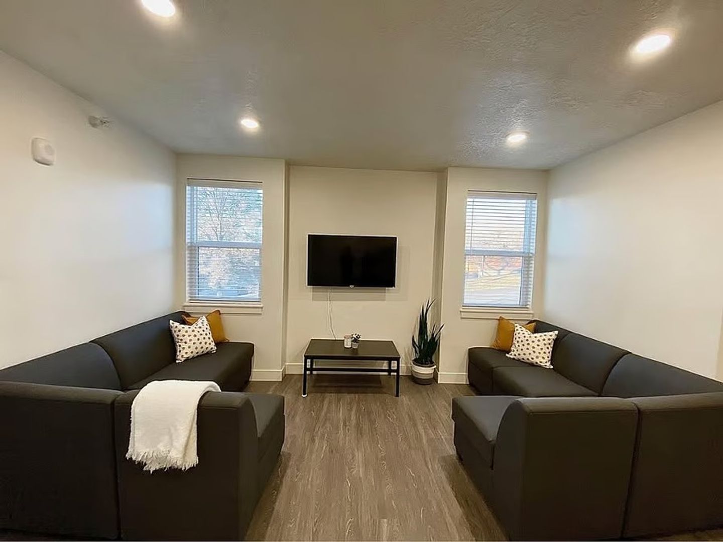 Modern, Furnished 4 BR/4 BA 1285 sq ft apartment 1 block from USU campus 2 of 12