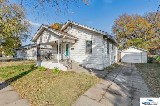 2 Bed 1 Bath Rental at 316 S. St. Paul, Wichita, KS – photo 1
