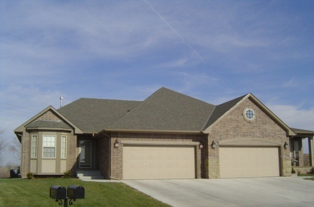 3 bedroom 3 bathroom in Chapel Hill Neighborhood – photo 1