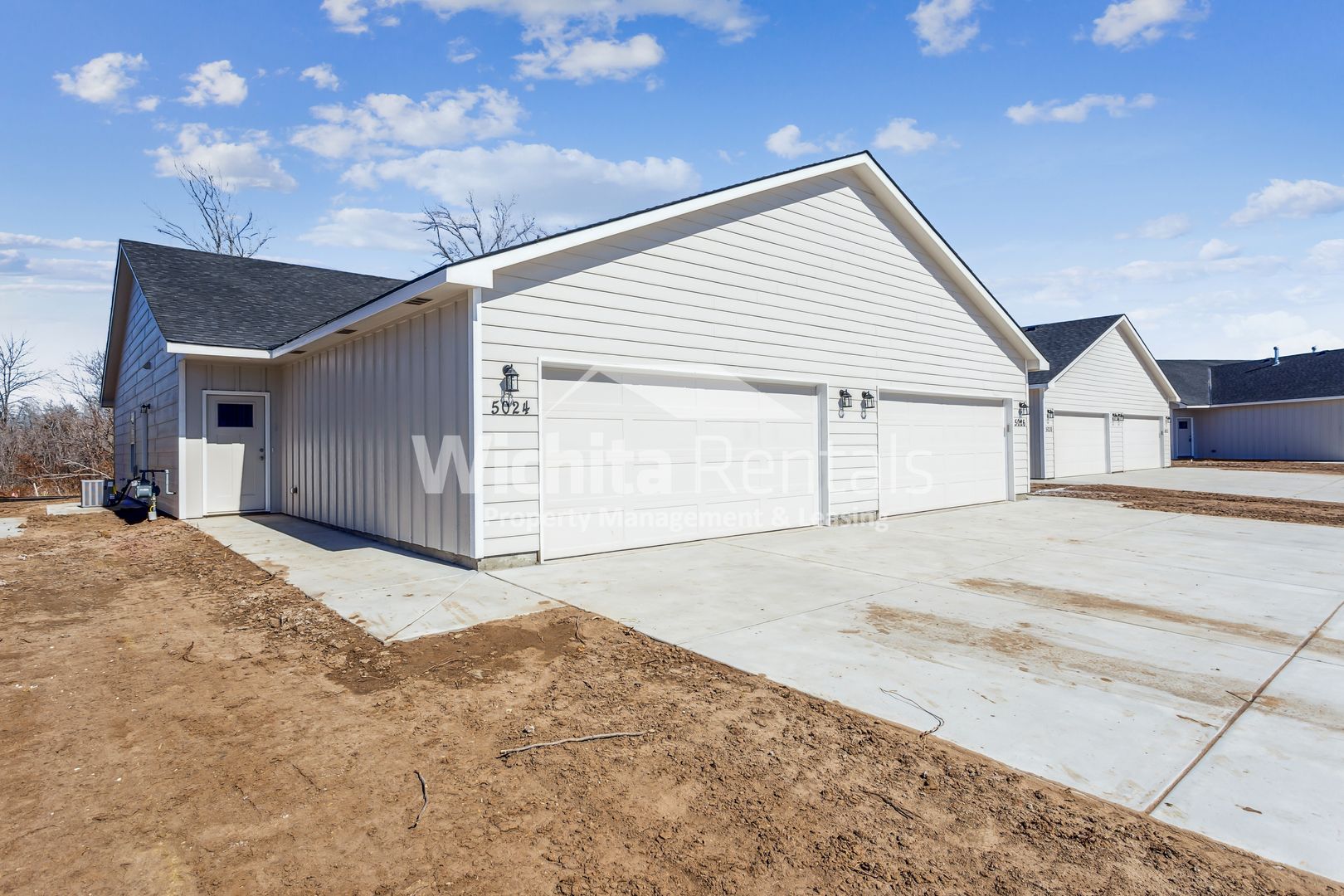 Wichita Apartment: 5030 - 5032 S. Sycamore Ct.