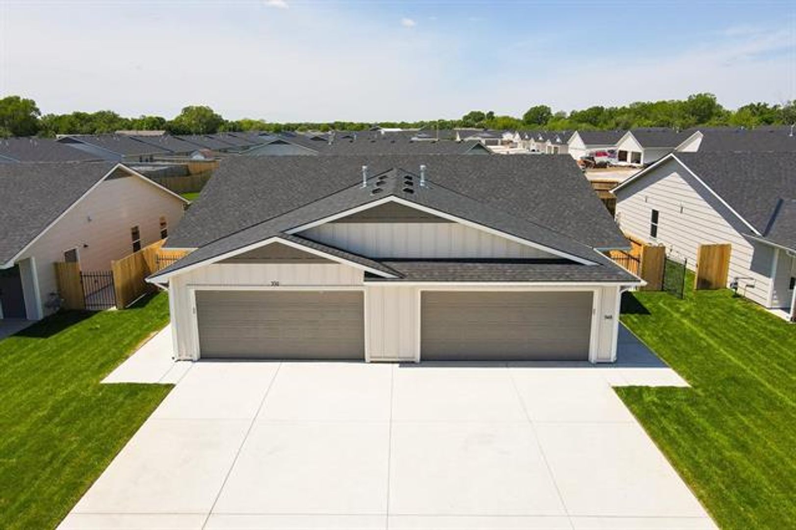 Wichita Apartment: 548-550 W. 50th Ct. S.