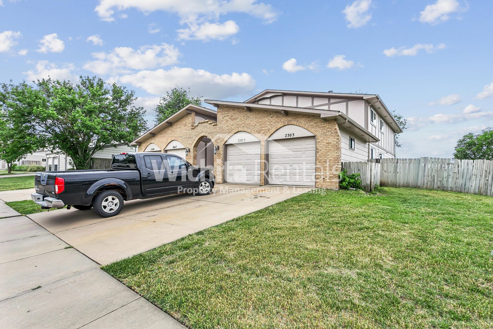 Wichita Apartment: 2303 White Oak