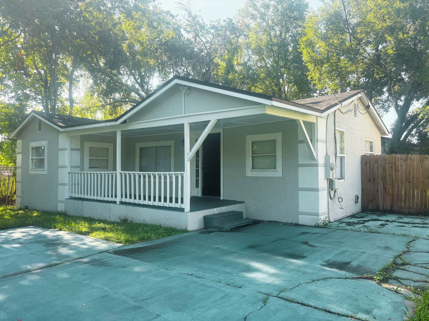 Jacksonville House: 5436 Cliff Street