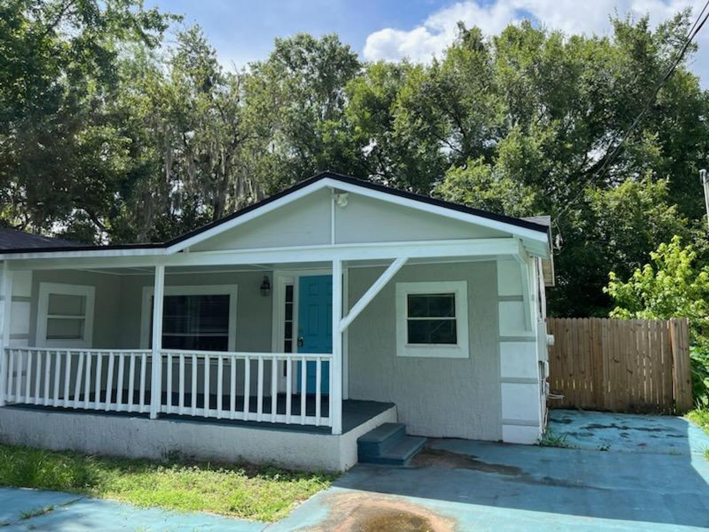 Jacksonville House: 5436 Cliff Street