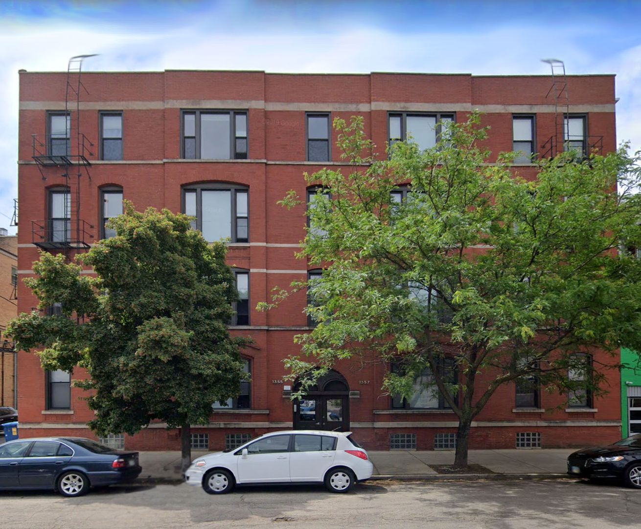 Chicago Apartment: 1355 W. Ohio