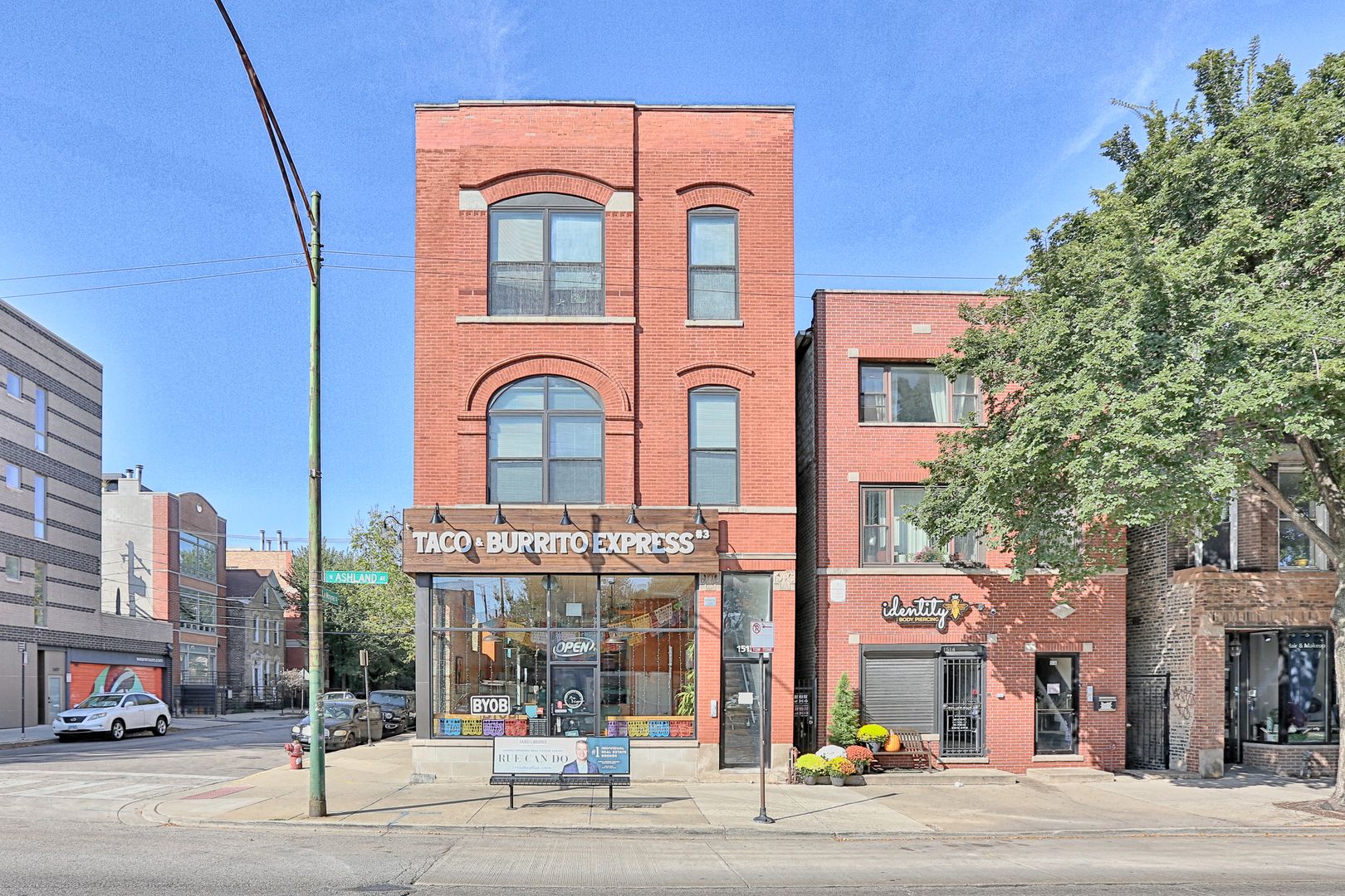 Chicago Apartment: 1512 N. Ashland
