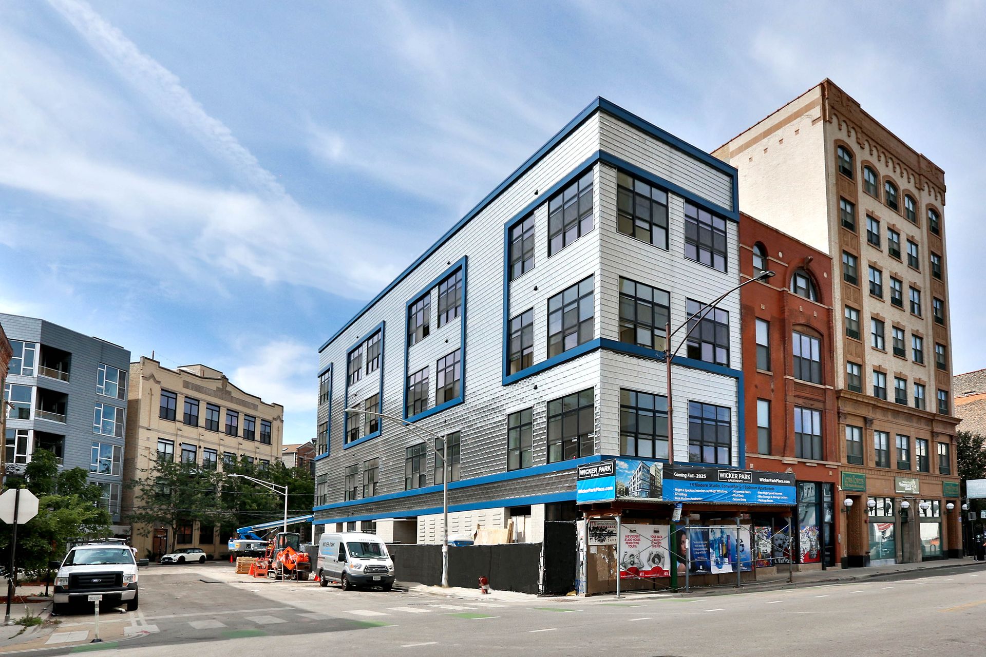 Chicago Apartment: 1504 W. Haddon Ave - 201