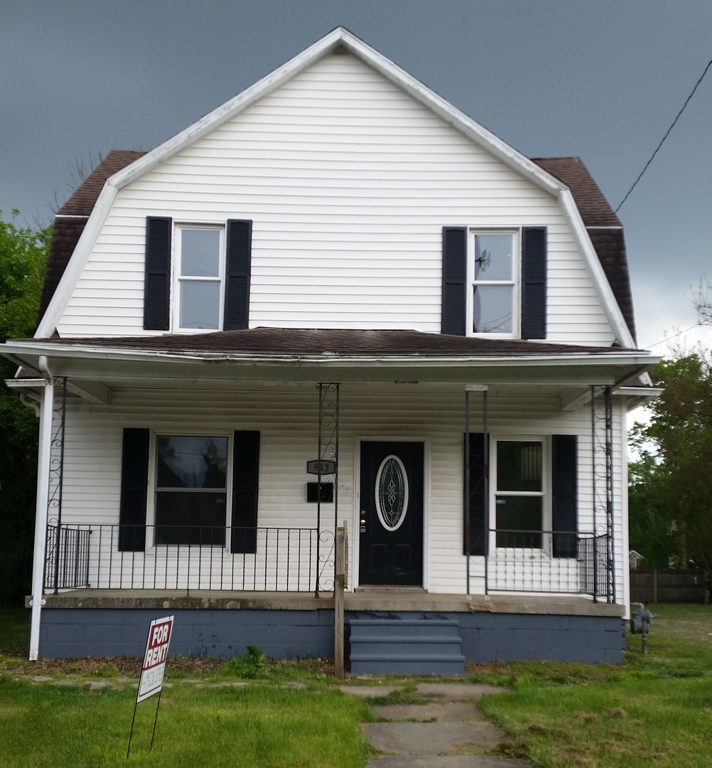 3BR/1BA – $1,295 – 943 Brice Ave