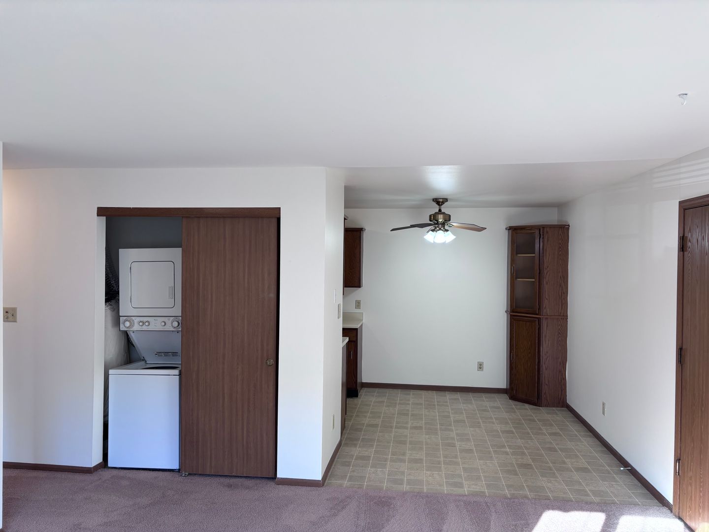 Jackson Apartment: N165W20012 Hickory