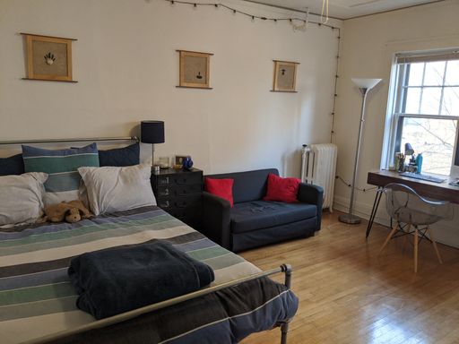 @@@ Over-Sized Top-Floor Studio av 10/1, PET-FRIENDLY – photo 1
