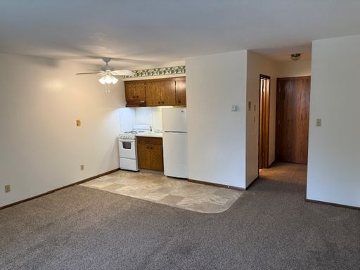 *** FREE RENT THROUGH OCT 2026*** Studio Apt: Call Brian, the Property Manager for info & showings