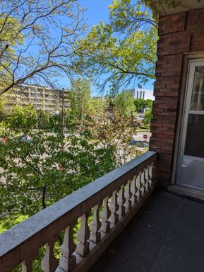 @@@@@ FIRST MONTH FREE! Spacious 3+BR with Southern Exposure, av ASAP or 9/1 – photo 1