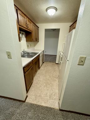 2 Bed 2 Bath Rental at 1901 Ridgeway Drive #35, DePere, WI – photo 1