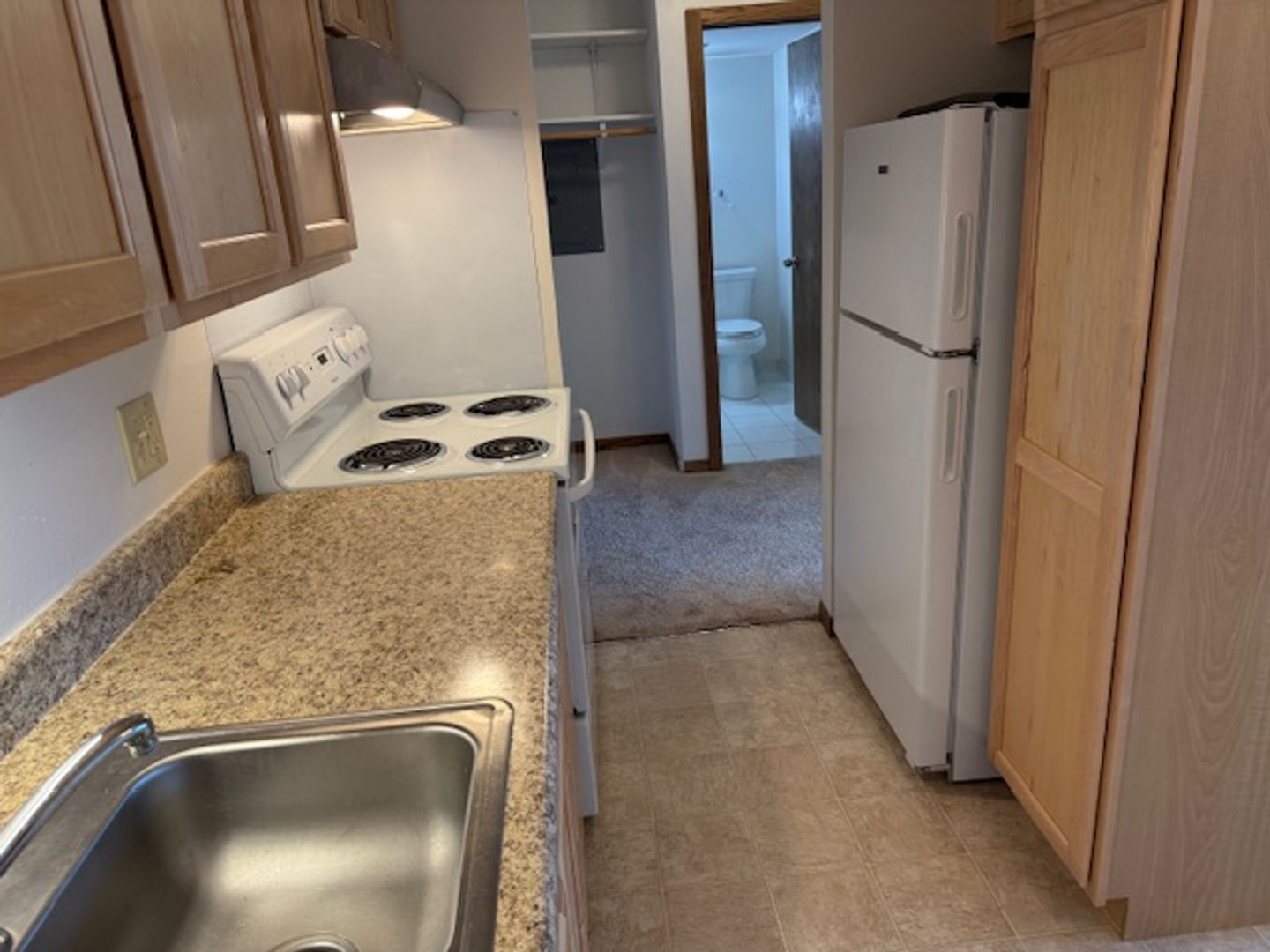 New Holstein Apartment: 2129 Randolph Ave