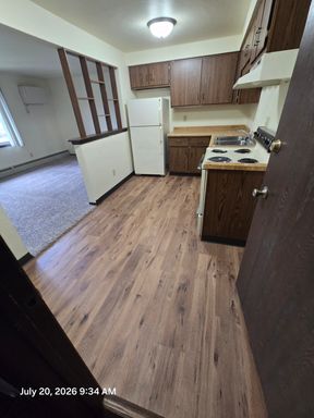 Comfortable & Reasonable 1BR/ 1BA, 595 sq ft w/ Heat Incl! 1st Month Free! – photo 1