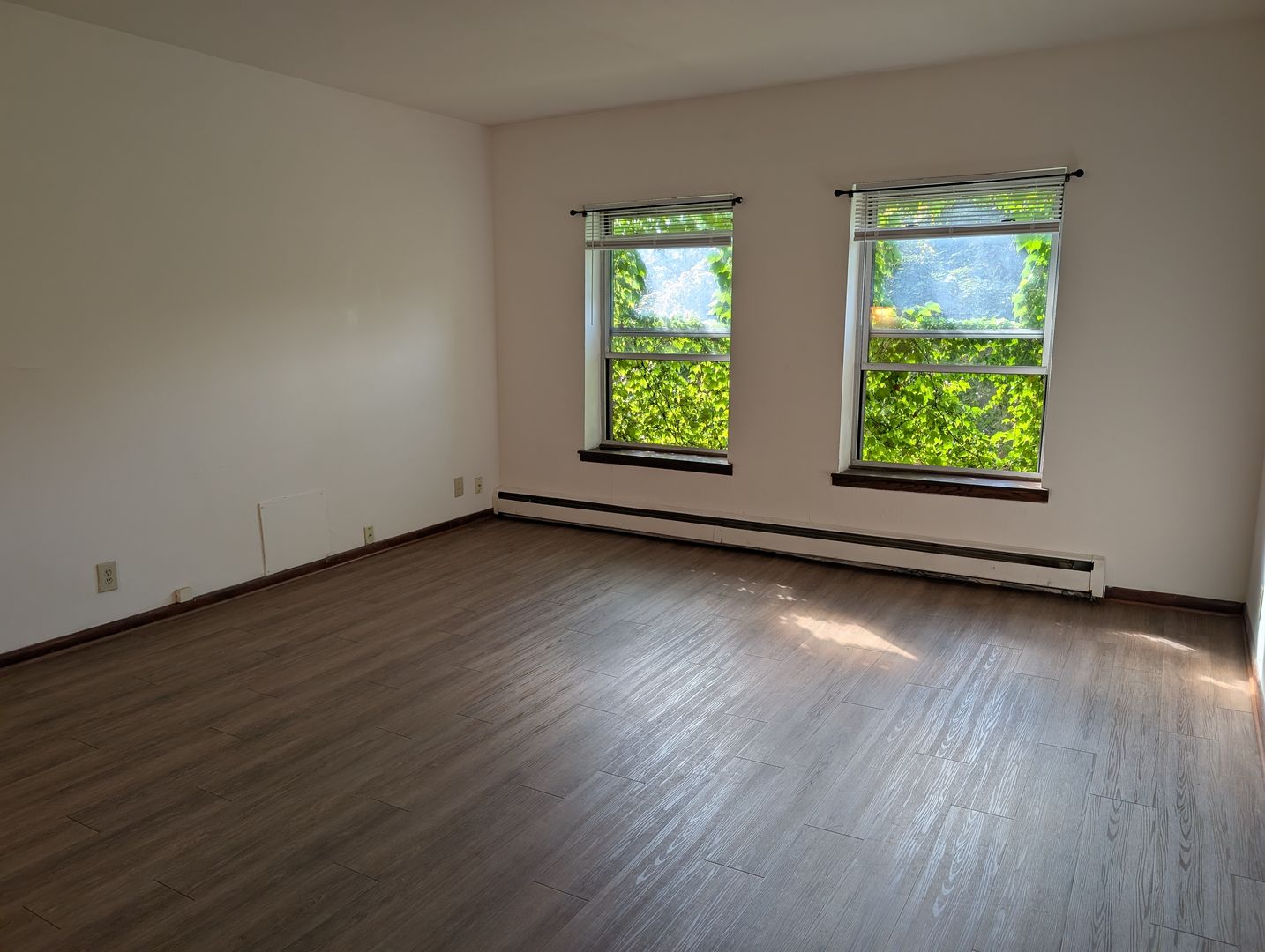 Milwaukee Apartment: 2520 N Stowell Ave