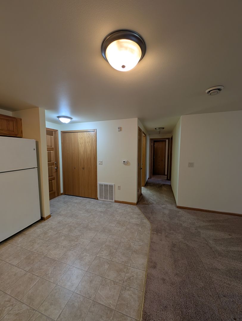 Green Bay Apartment: 2970 Mossy Oak Cir