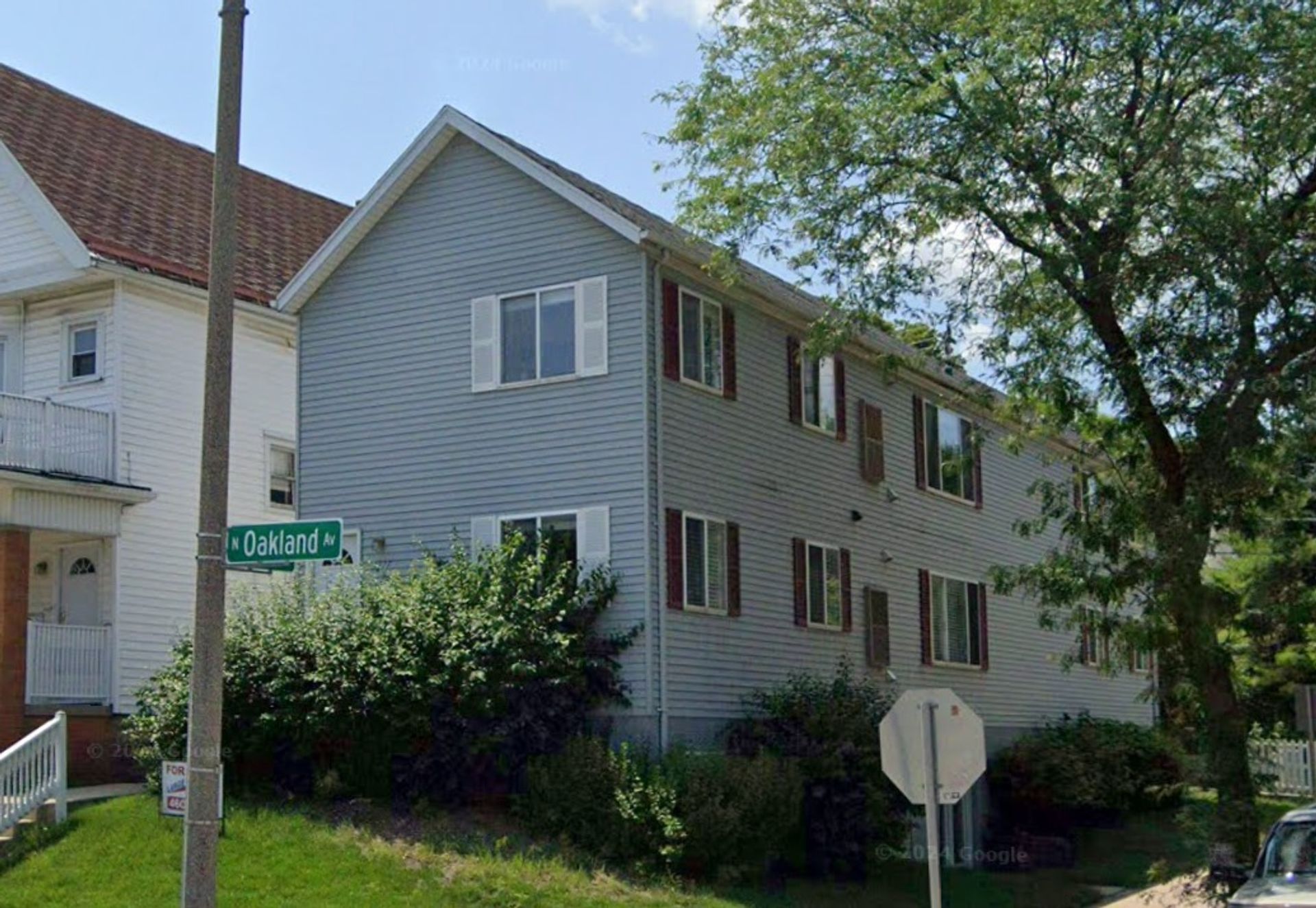 3369 &amp; 3377 N Oakland Ave