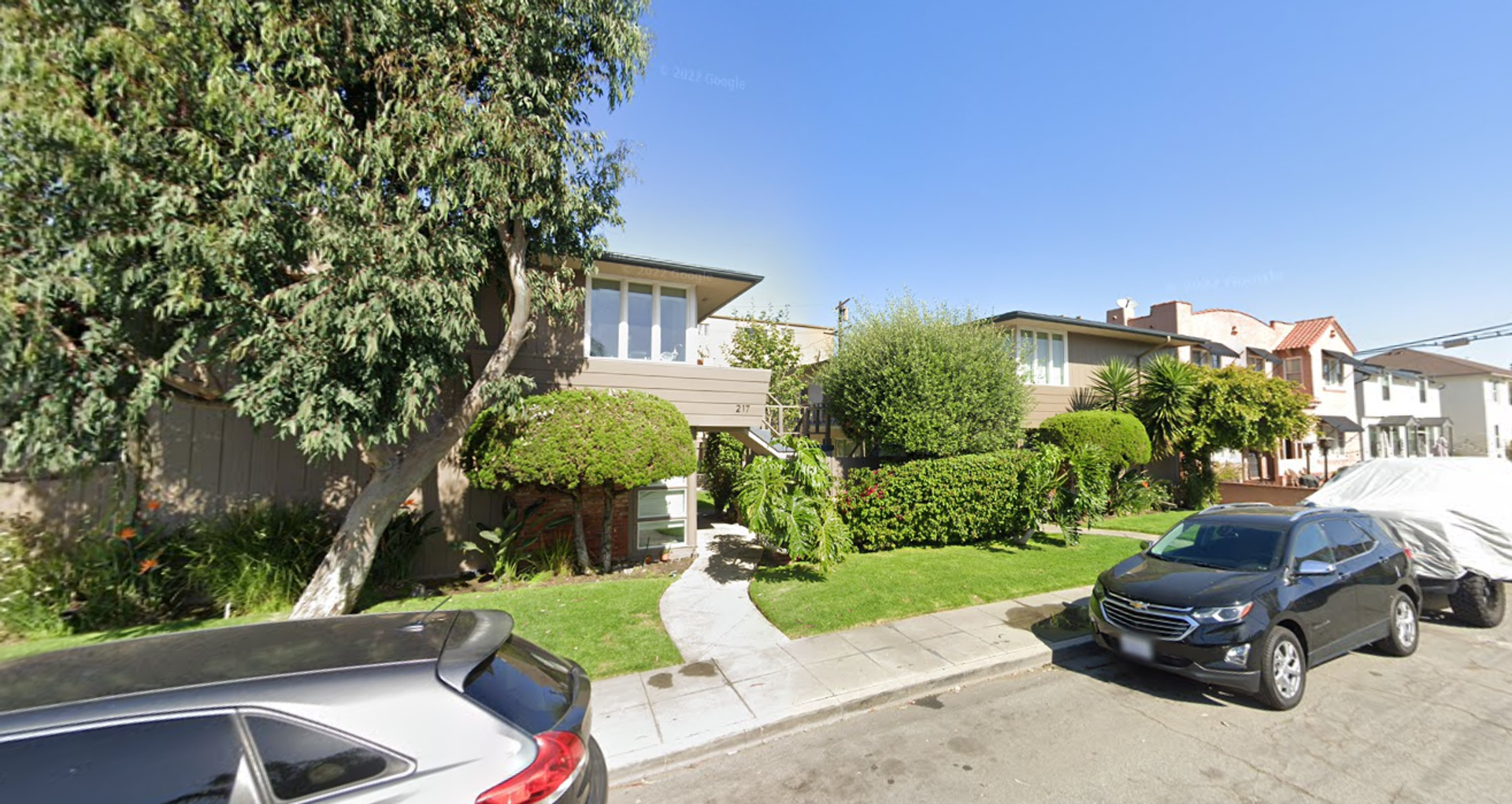 Long Beach Apartment: 217-219 Nieto Units A-J