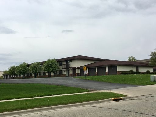 Well maintained 2 br with attached Garage and HEAT included!