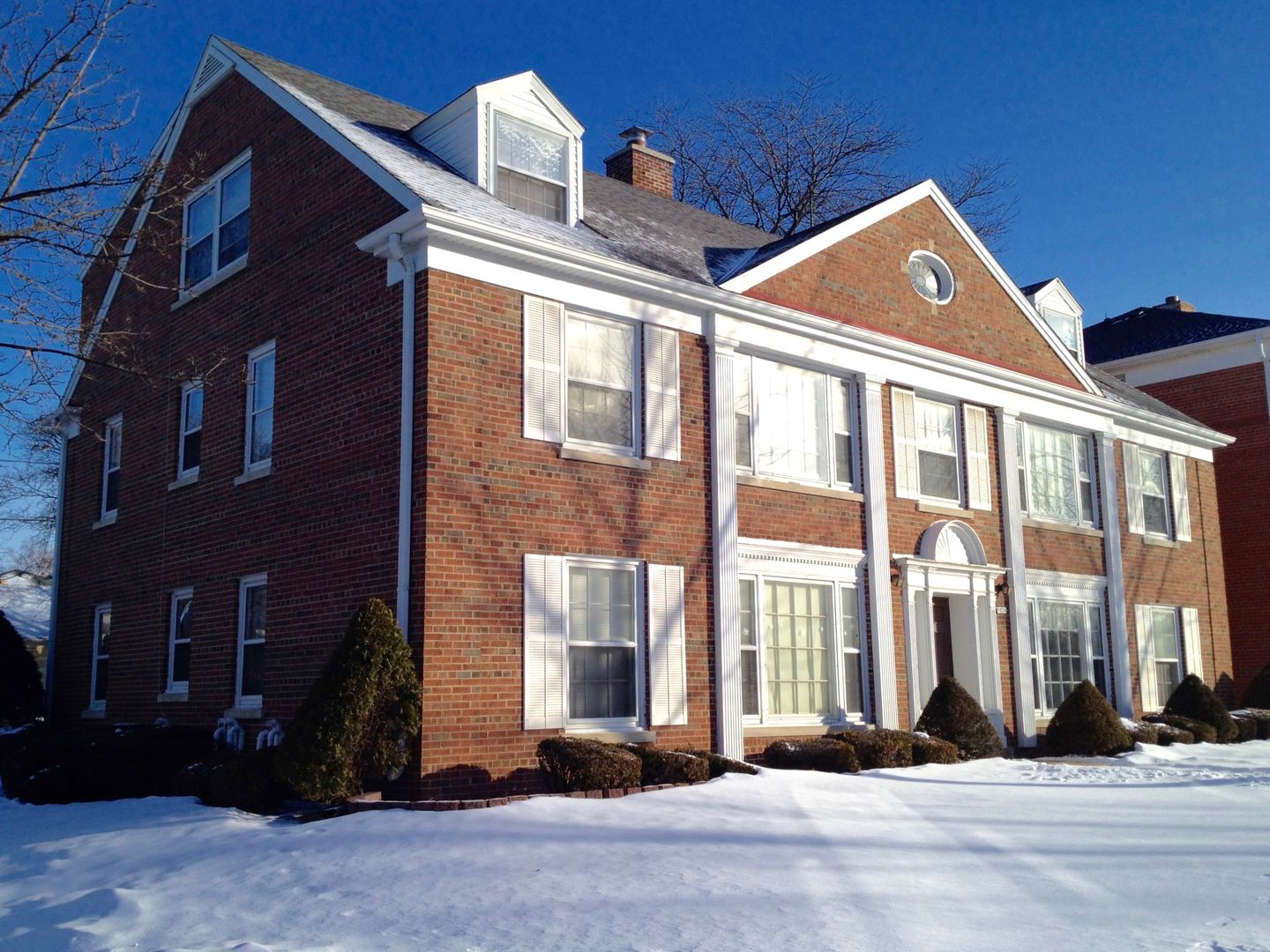 Wauwatosa Apartment: 9030 W North Ave.