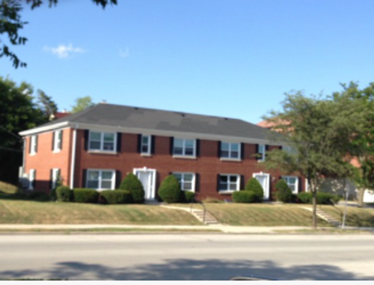 Milwaukee Apartment: 8904-8924 W. Bluemound Rd.