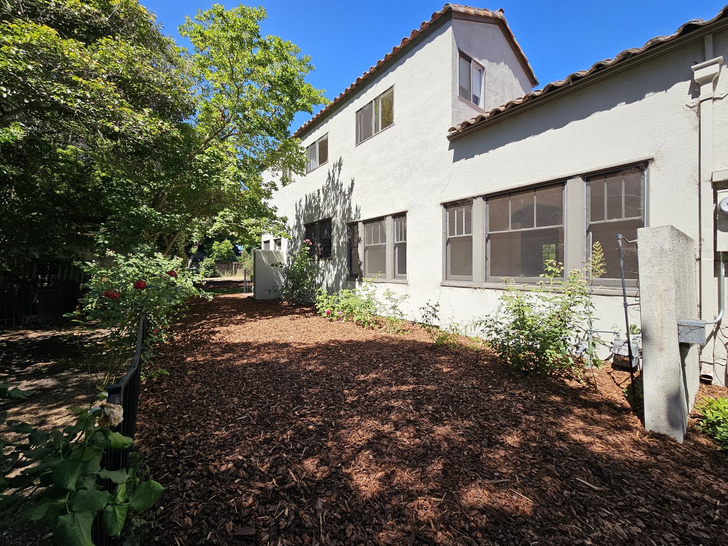 Palo Alto House: 630 Seneca Street