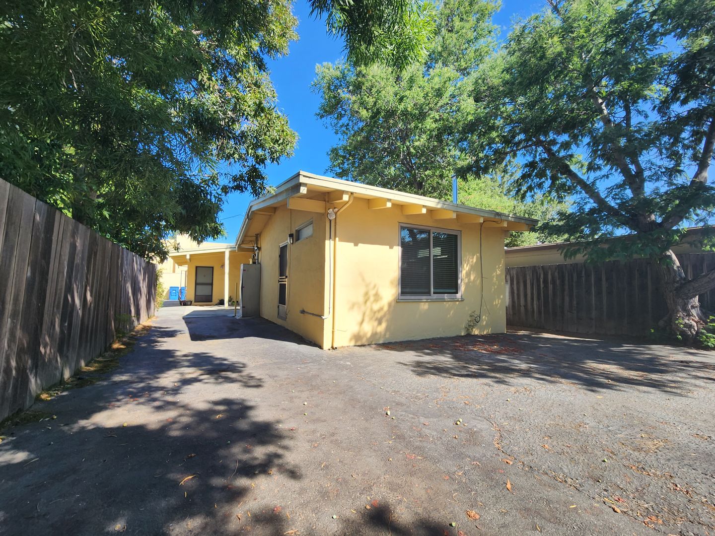 Palo Alto Apartment: 630-638 Homer Avenue