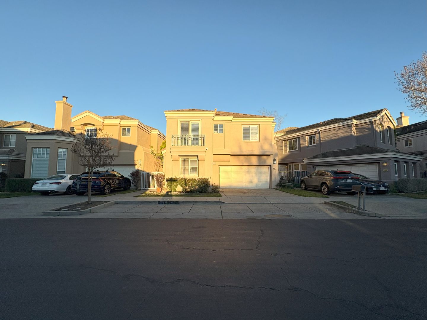 Redwood City House: 939 Corriente Point Drive