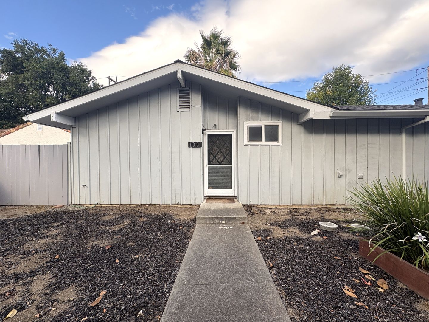 Palo Alto Apartment: 1061 Alma Street - Unit 1061