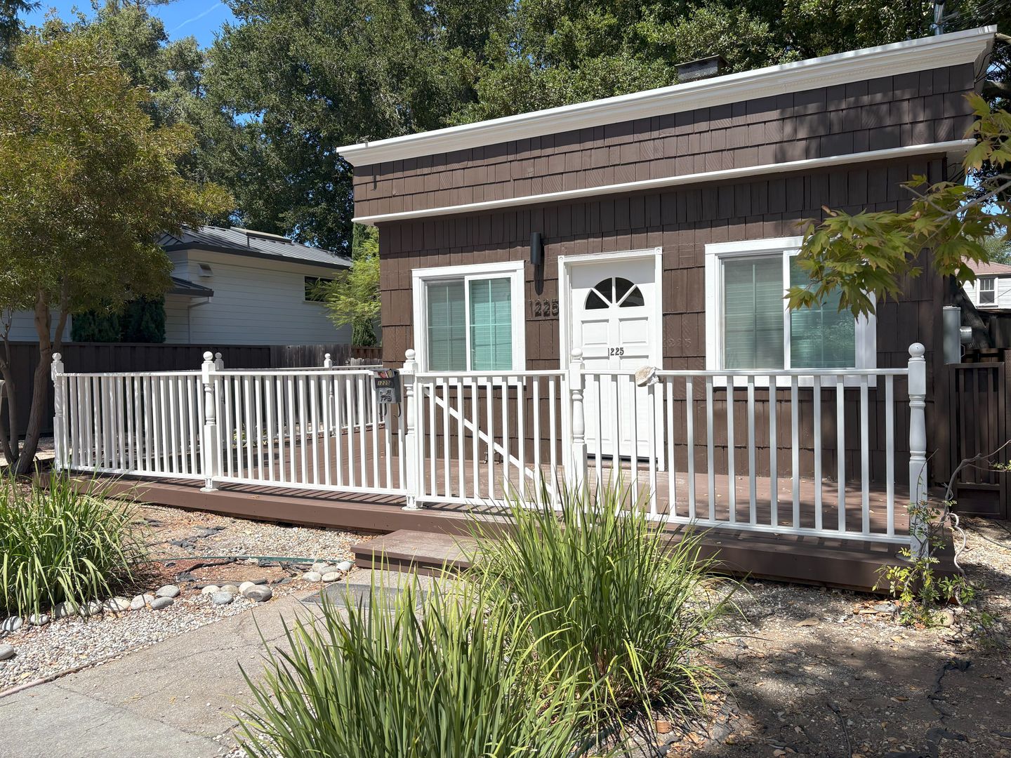 Palo Alto Apartment: 1225 Byron Street